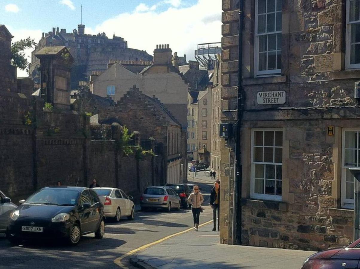 Joivy 3 Bed Flat In Old Town, Close To Grassmarket EDI Exterior foto
