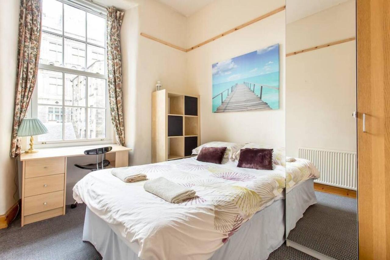 Joivy 3 Bed Flat In Old Town, Close To Grassmarket EDI Exterior foto
