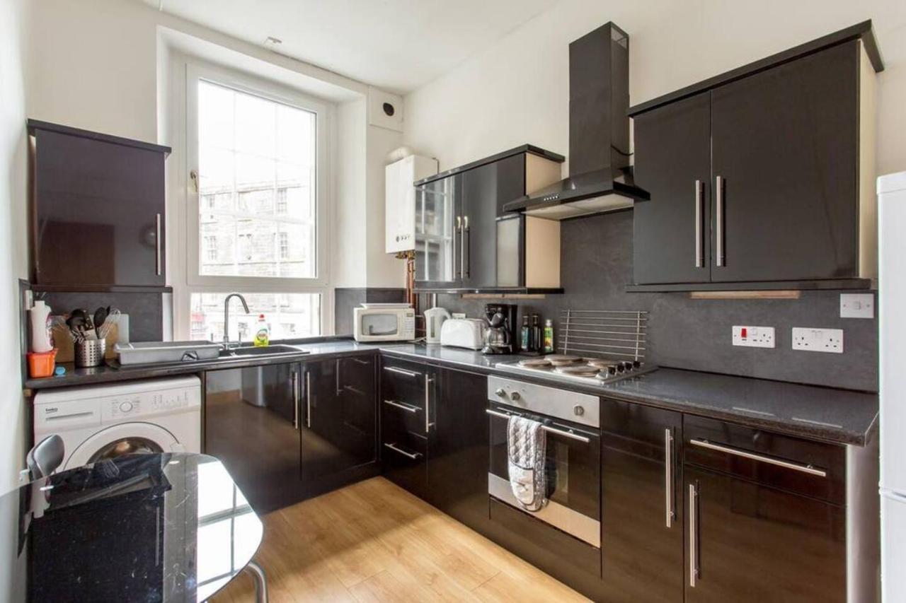 Joivy 3 Bed Flat In Old Town, Close To Grassmarket EDI Exterior foto