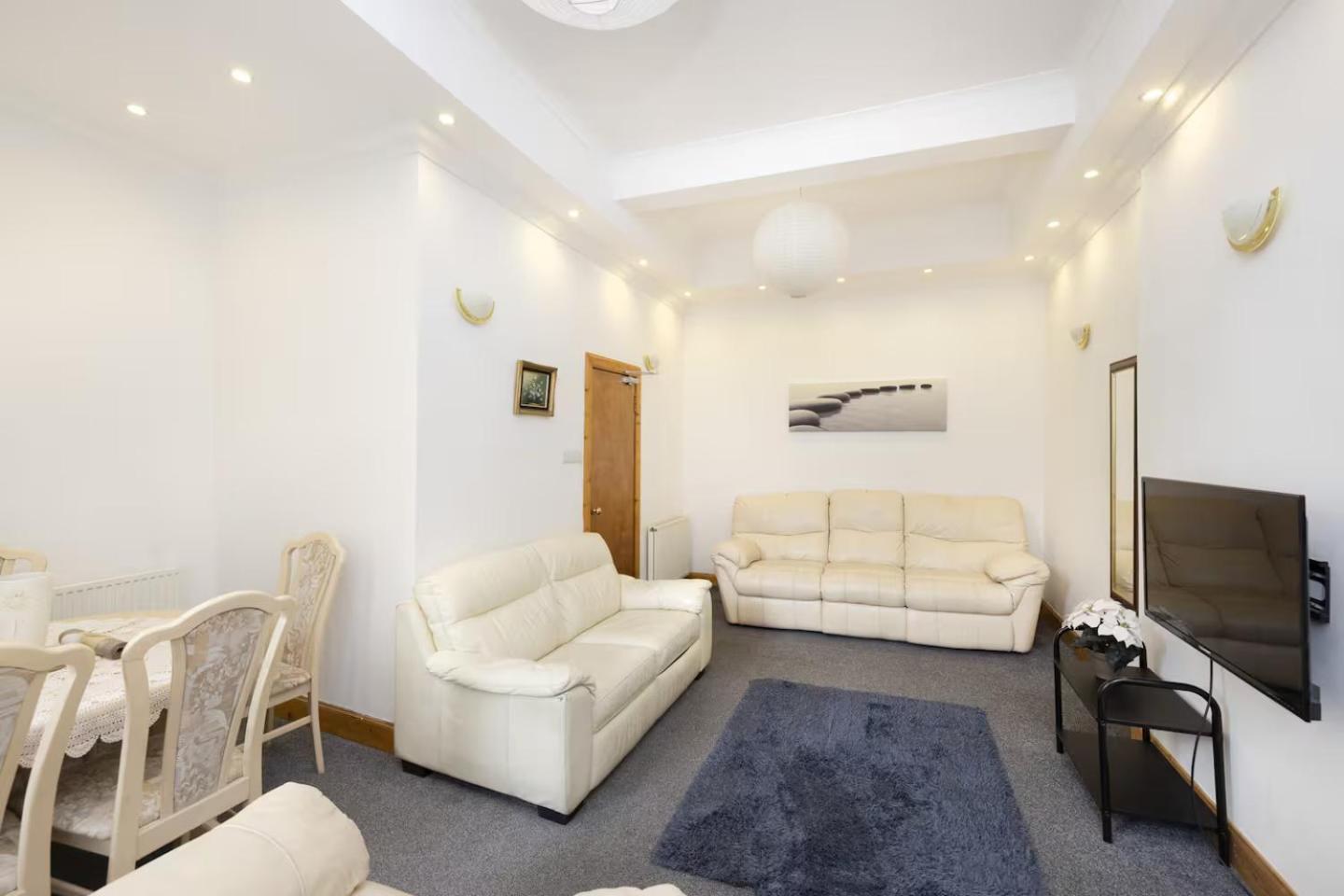 Joivy 3 Bed Flat In Old Town, Close To Grassmarket EDI Exterior foto