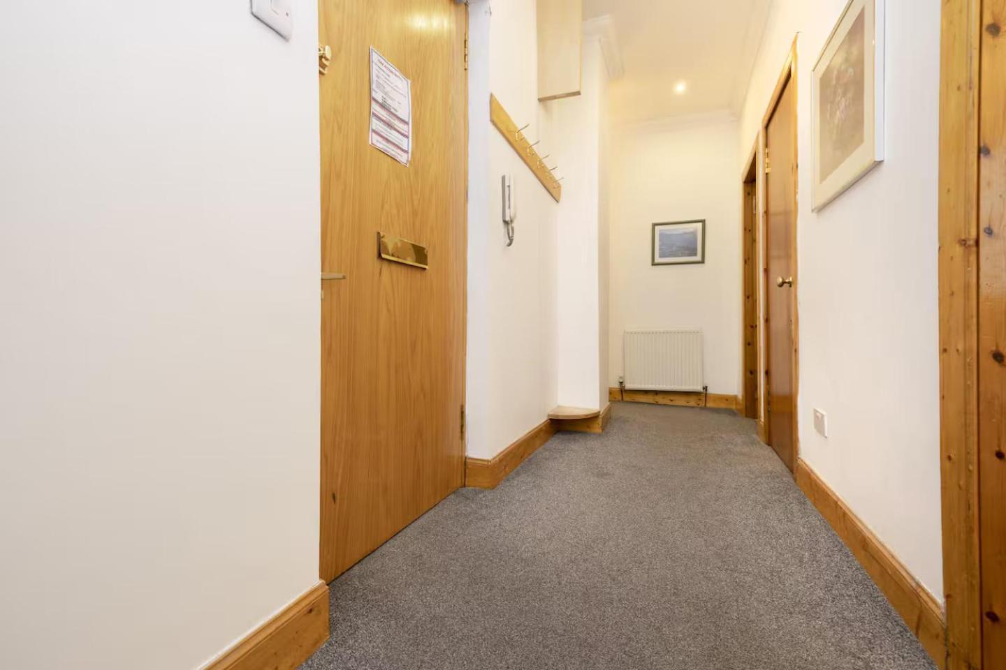 Joivy 3 Bed Flat In Old Town, Close To Grassmarket EDI Exterior foto